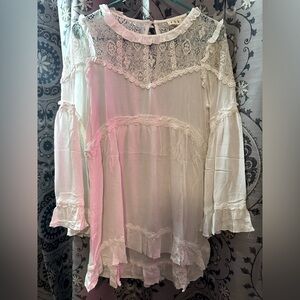 NWOT’s POL White Lace Boho Blouse/tunic